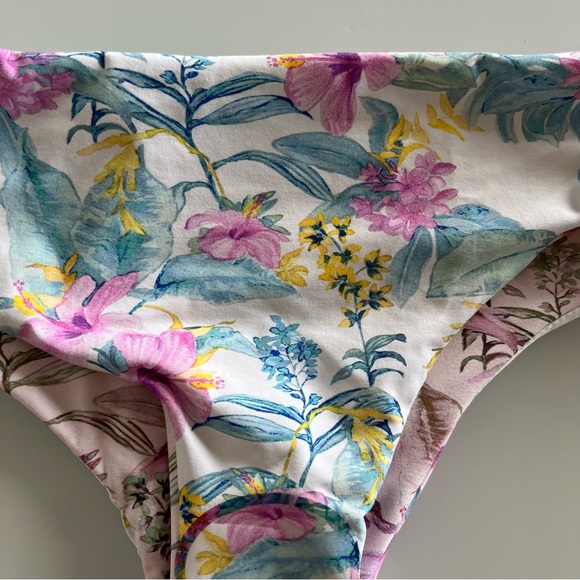 LoveShackFancy X Hurley• Hawaiian Hibiscus Reversible Cheeky Hipster Bottom - Picture 16 of 17